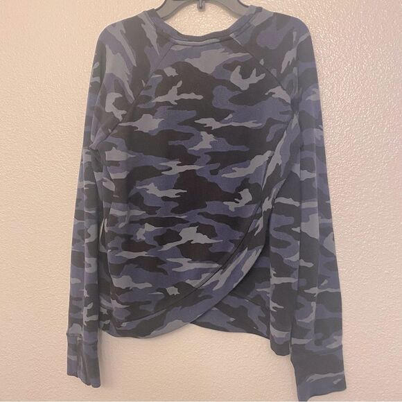 ATHLETA GIRL Cozy Cross Your Fingers Sweatshirt navy blue Camo modal XL 14 - Picture 3 of 10